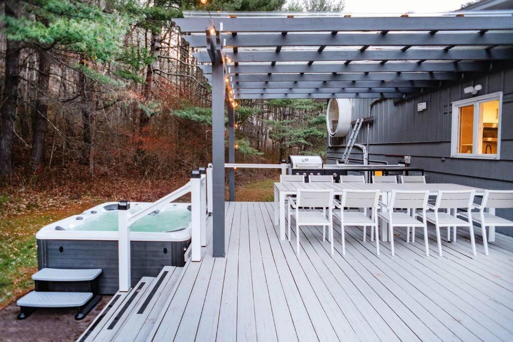 Prattvilla -Catskill -Mountain Escape 5 Bedroom ,3 Bath With Hot Tub Prattsville Extérieur photo